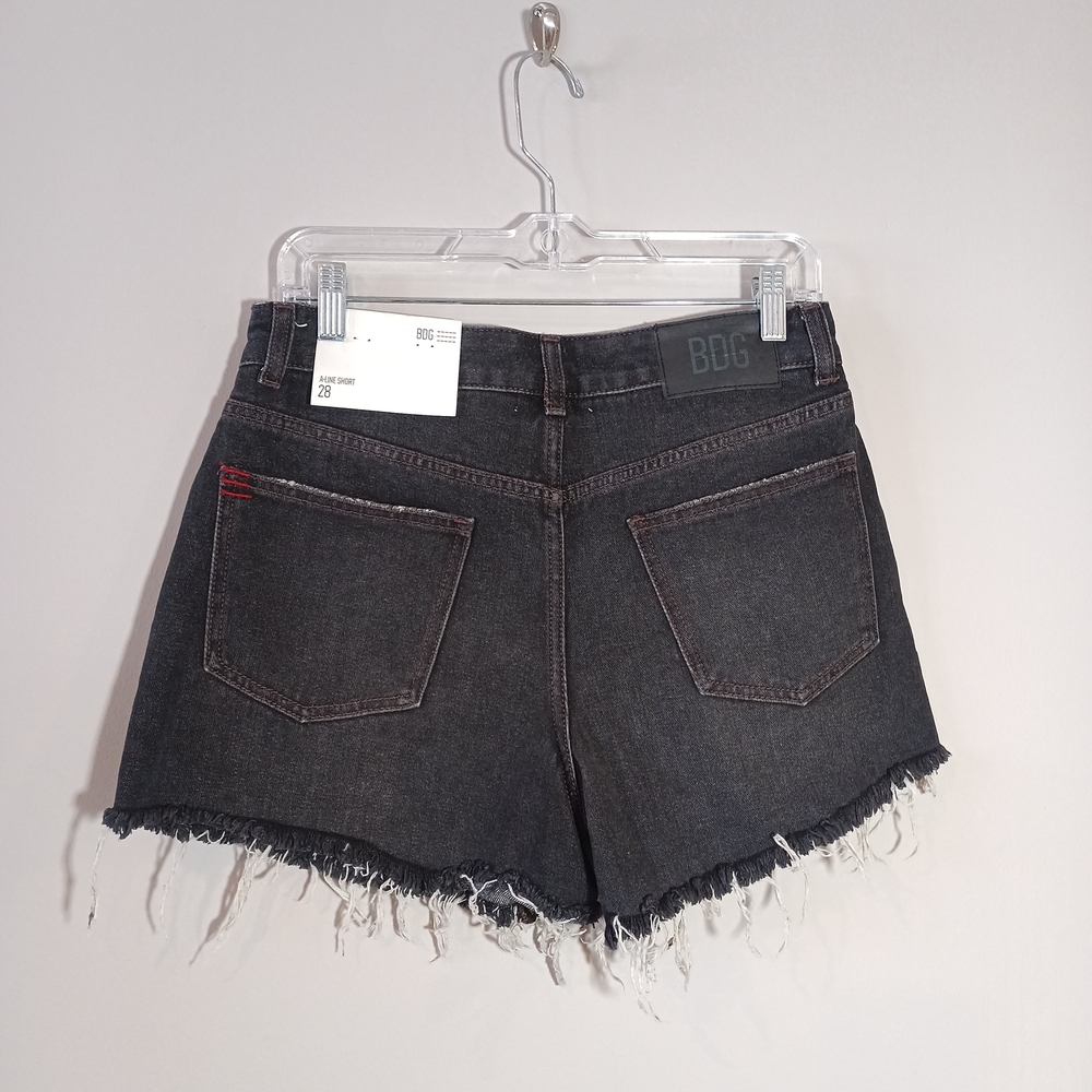 Bdg Urban Outfitters A Line Black Jean Short High Waisted Frayed Hem Size 28 New - Picture 3 of 8